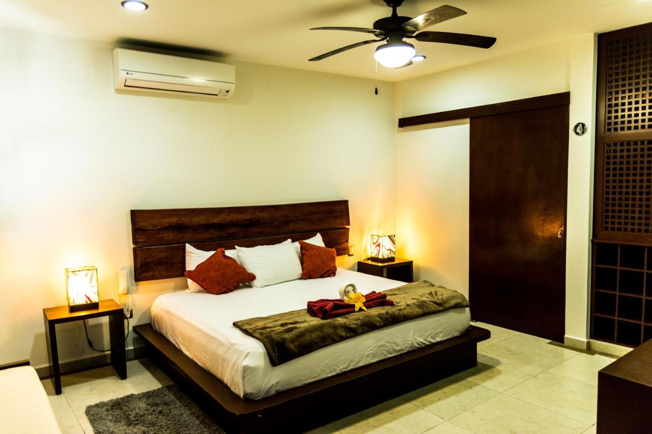 Casa Ticul Hotel Boutique - 5Th Ave (Adults Only) 普拉亚卡门 外观 照片 A bedroom at the hotel