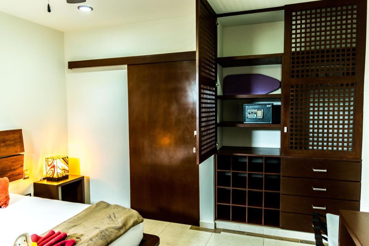 Casa Ticul Hotel Boutique - 5Th Ave (Adults Only) 普拉亚卡门 外观 照片 A sliding door