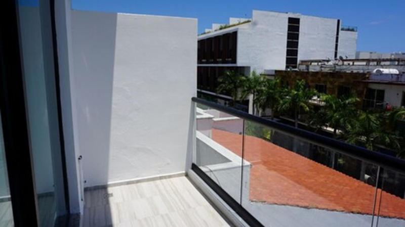 Casa Ticul Hotel Boutique - 5Th Ave (Adults Only) 普拉亚卡门 外观 照片 A glass balustrade