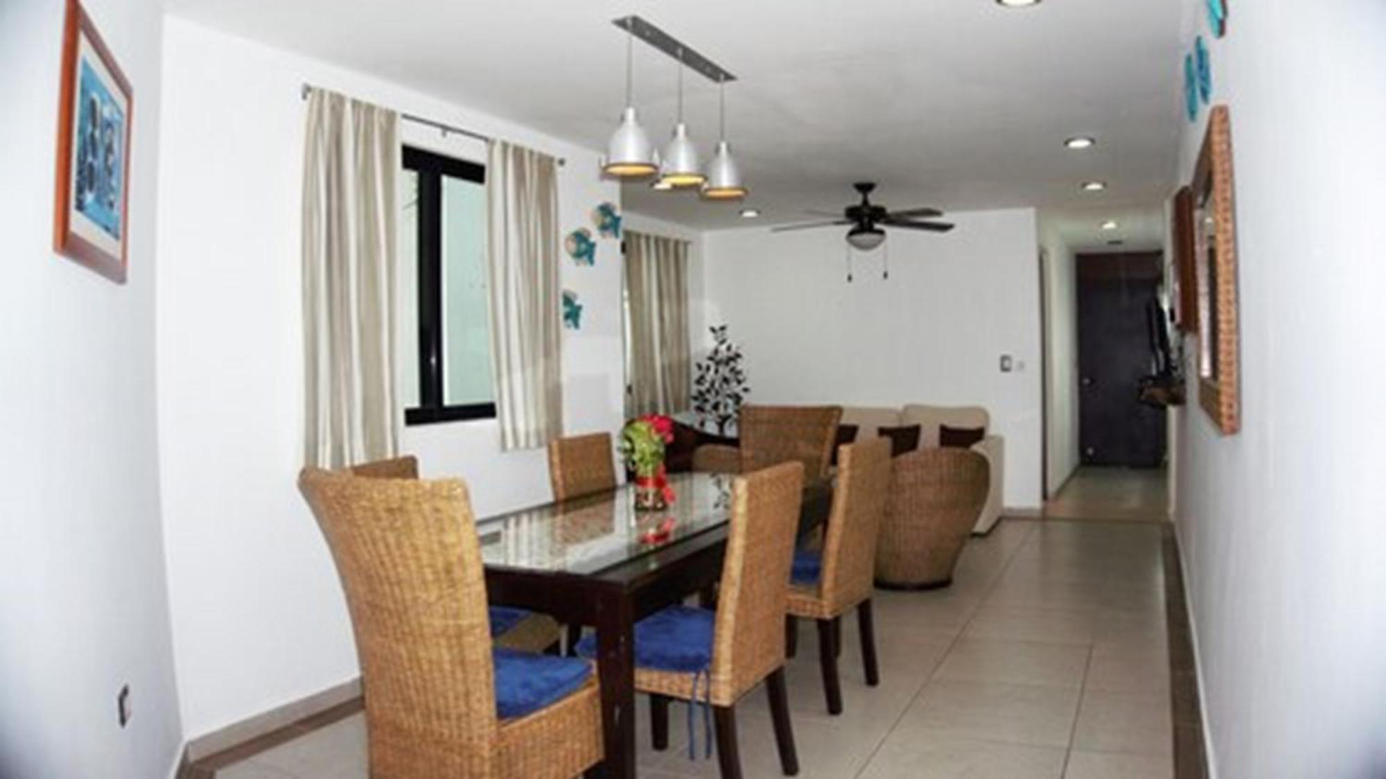 Casa Ticul Hotel Boutique - 5Th Ave (Adults Only) 普拉亚卡门 外观 照片 A dining room